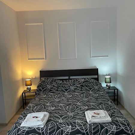 Roxi'S Apartment Σίμπιου Εξωτερικό φωτογραφία