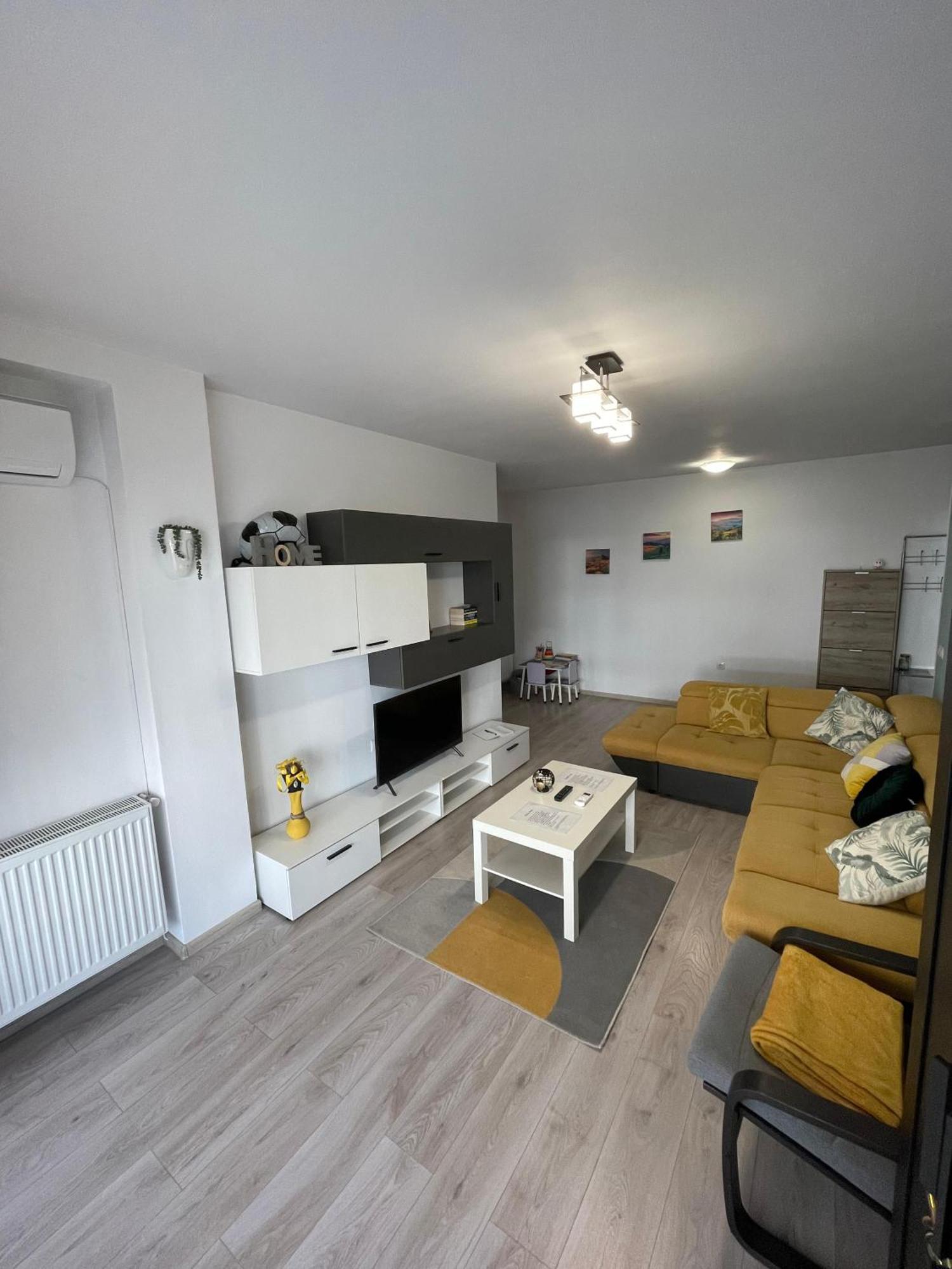 Roxi'S Apartment Σίμπιου Εξωτερικό φωτογραφία